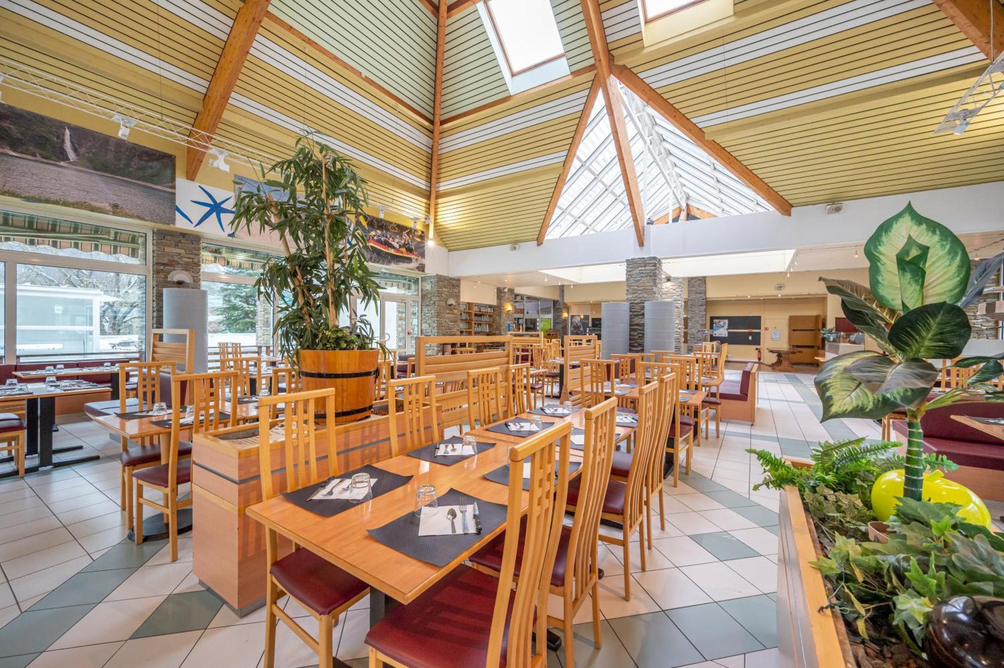 Village Club Les Balcons Des Pyrenees Saint-Mamet Buitenkant foto